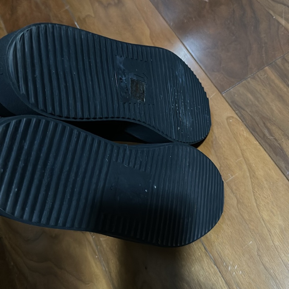 Giuseppe Zanotti High Top Sneakers - Picture 8 of 12